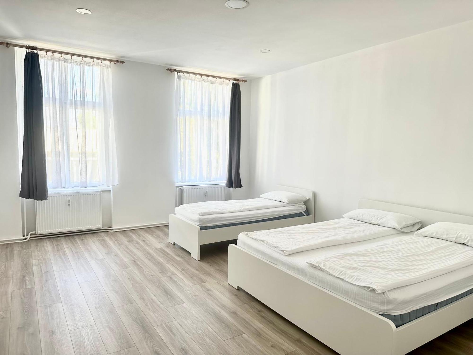 Apartment Th Karlsbad Eksteriør billede