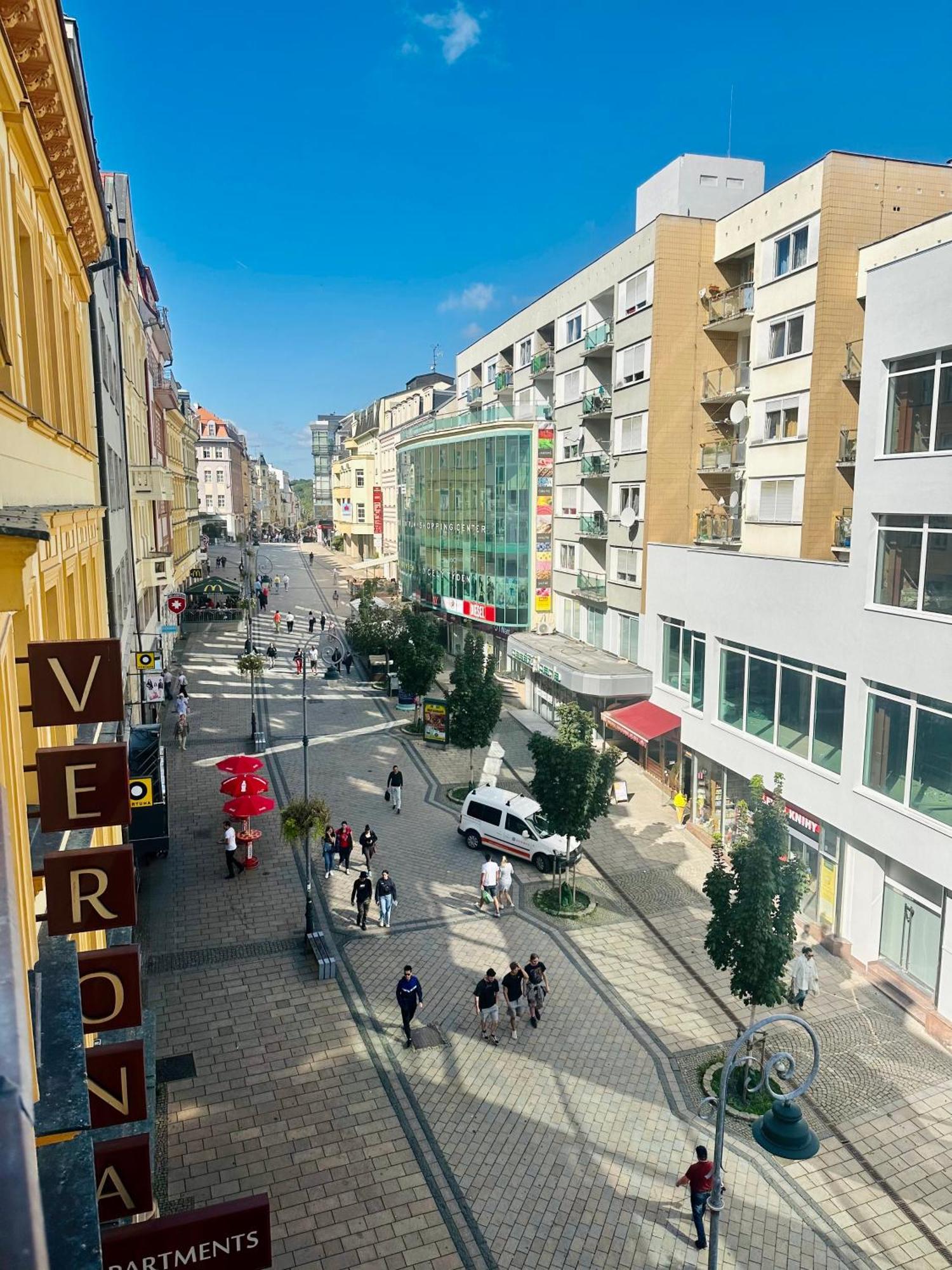 Apartment Th Karlsbad Eksteriør billede
